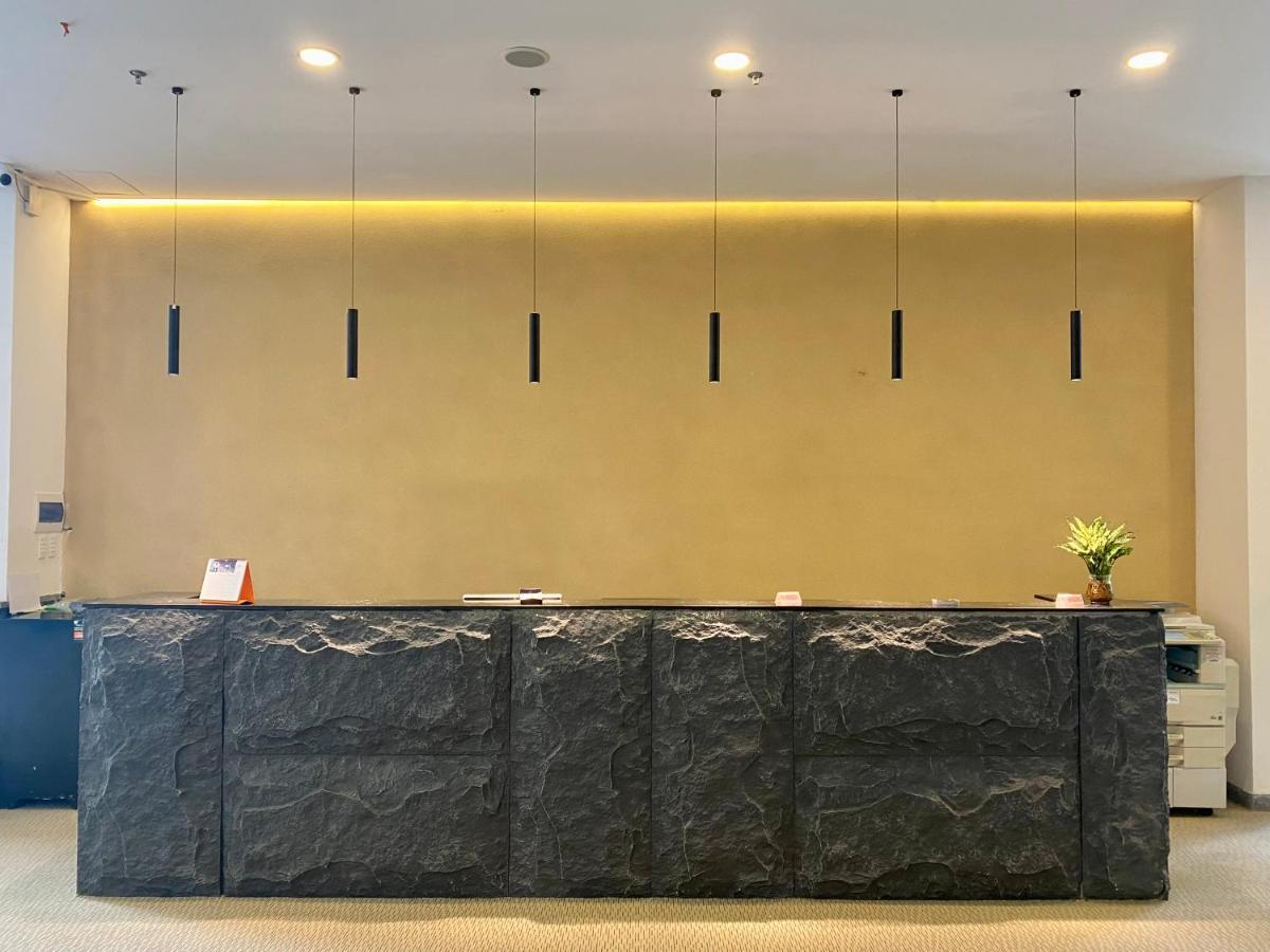 The Arrivals - Cozy Hotel - Pool & Skybar - Sgcenter Ho-Chi-Minh-Stadt Exterior foto
