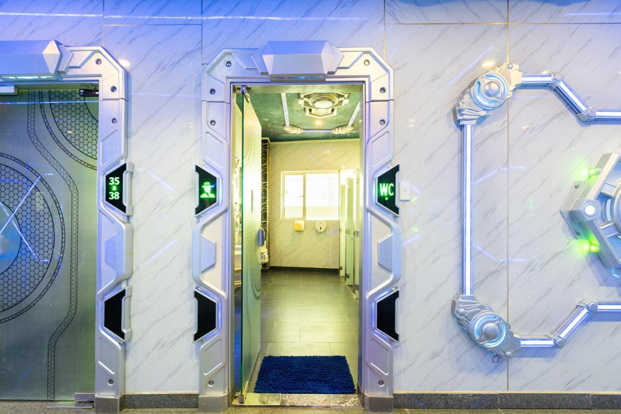 The Arrivals - Cozy Hotel - Pool & Skybar - Sgcenter Ho-Chi-Minh-Stadt Exterior foto